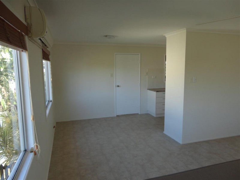 30 Saunders Street, Point Vernon QLD 4655