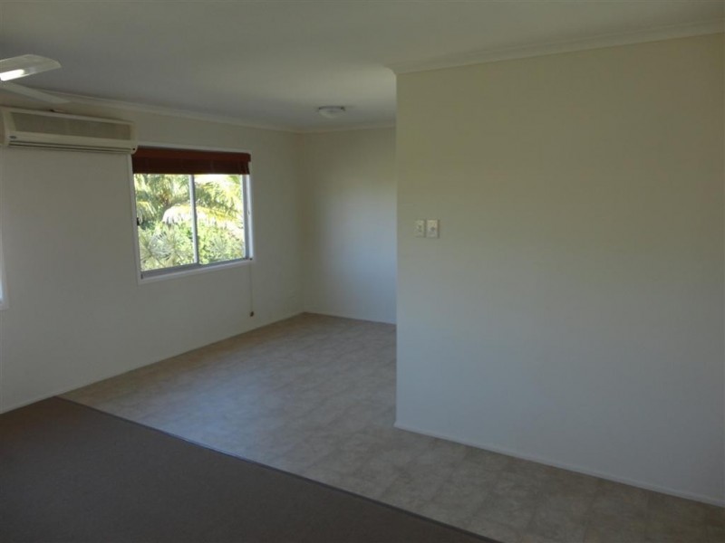 30 Saunders Street, Point Vernon QLD 4655