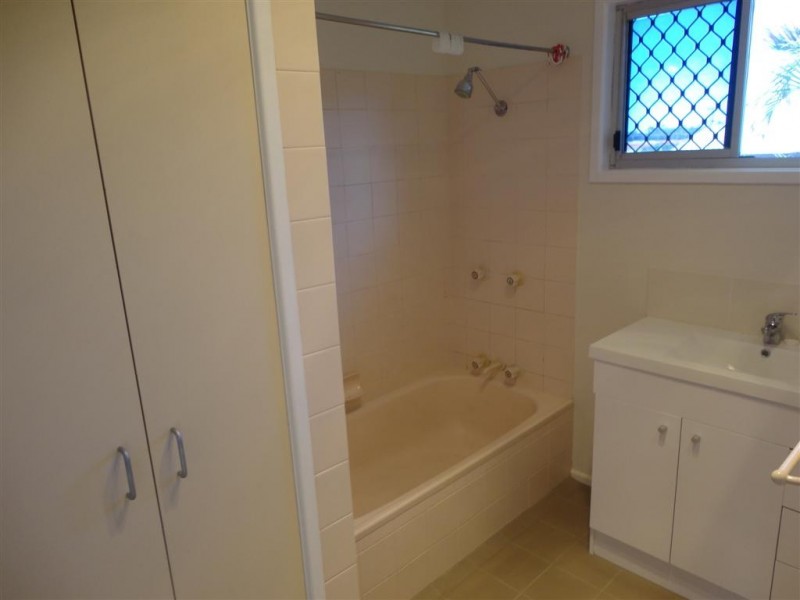 30 Saunders Street, Point Vernon QLD 4655