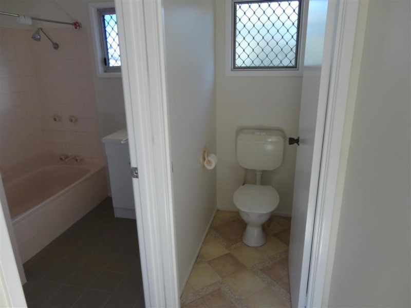 30 Saunders Street, Point Vernon QLD 4655