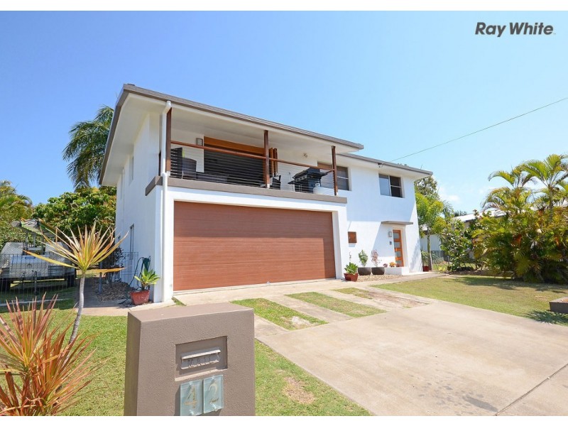 42 John Street, Scarness QLD 4655