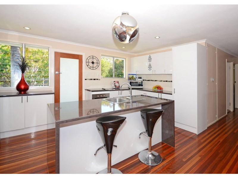 42 John Street, Scarness QLD 4655