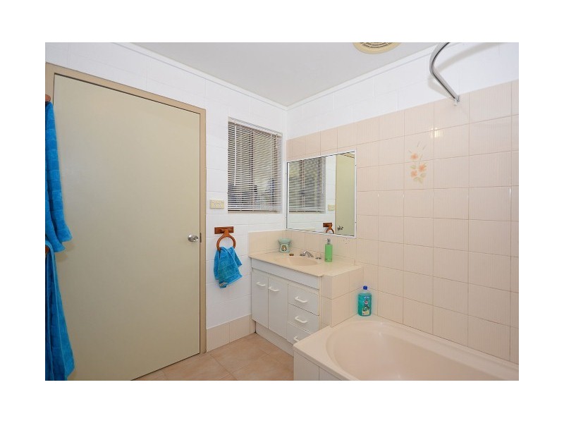 54 Lord Street, Sunshine Acres QLD 4655