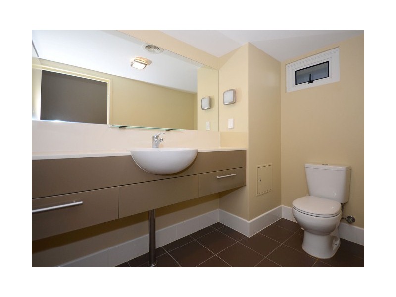 116/569 Charlton Esplanade, Urangan QLD 4655