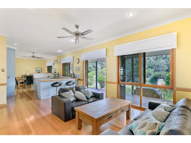 27 Newfarm Place, Takura QLD 4655