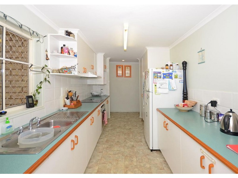 37 Bunker Avenue, Urraween QLD 4655