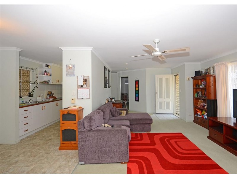 37 Bunker Avenue, Urraween QLD 4655