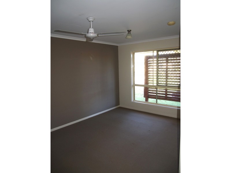 19 Ironbark Street, Kawungan QLD 4655