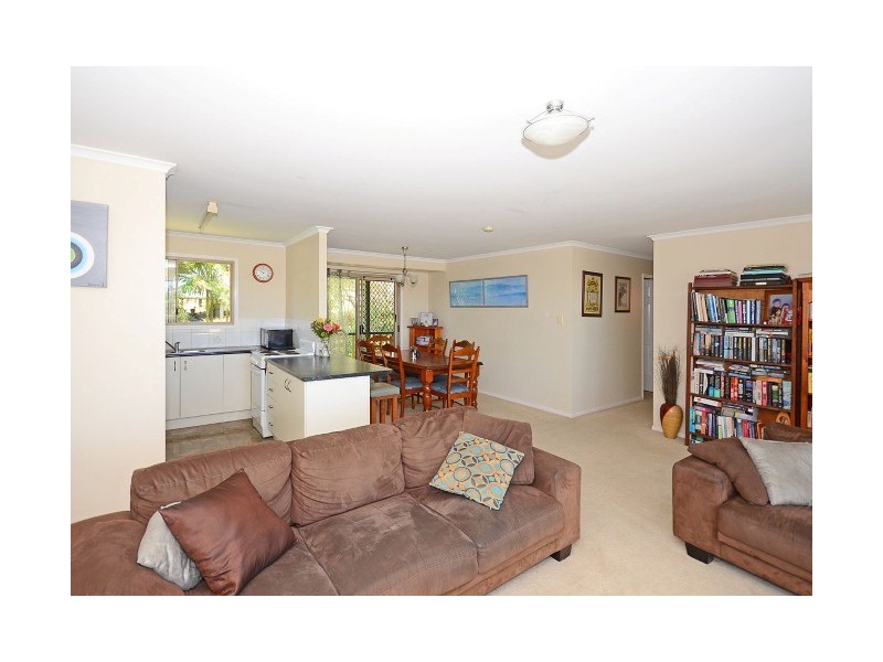 9 Byron Street, Scarness QLD 4655
