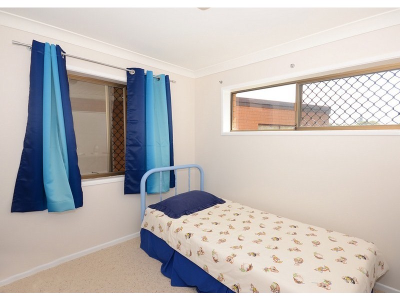 4 Keys Avenue, Torquay QLD 4655