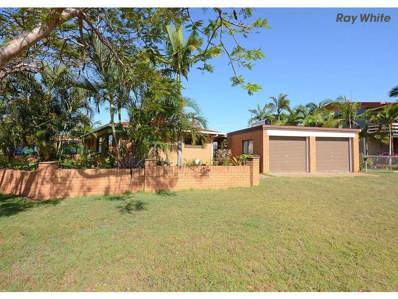 4 Keys Avenue, Torquay QLD 4655