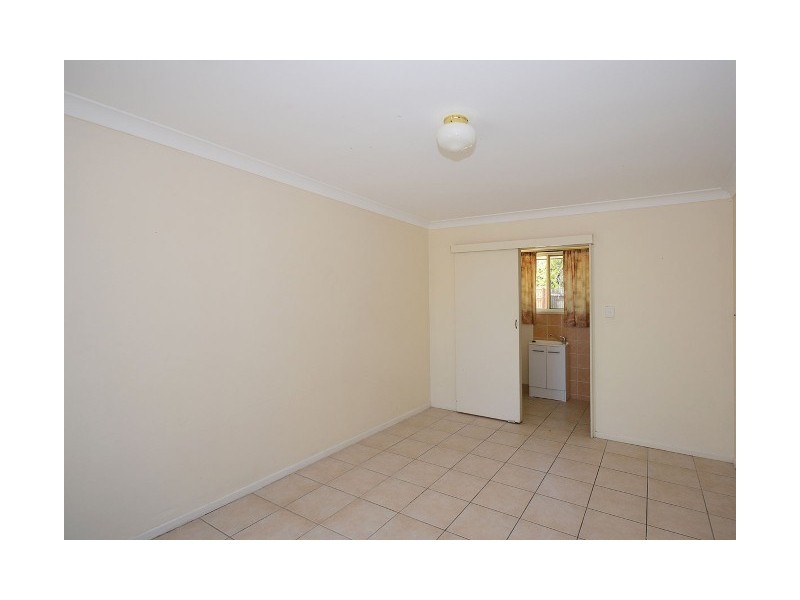 27 Holiday Parade, Scarness QLD 4655