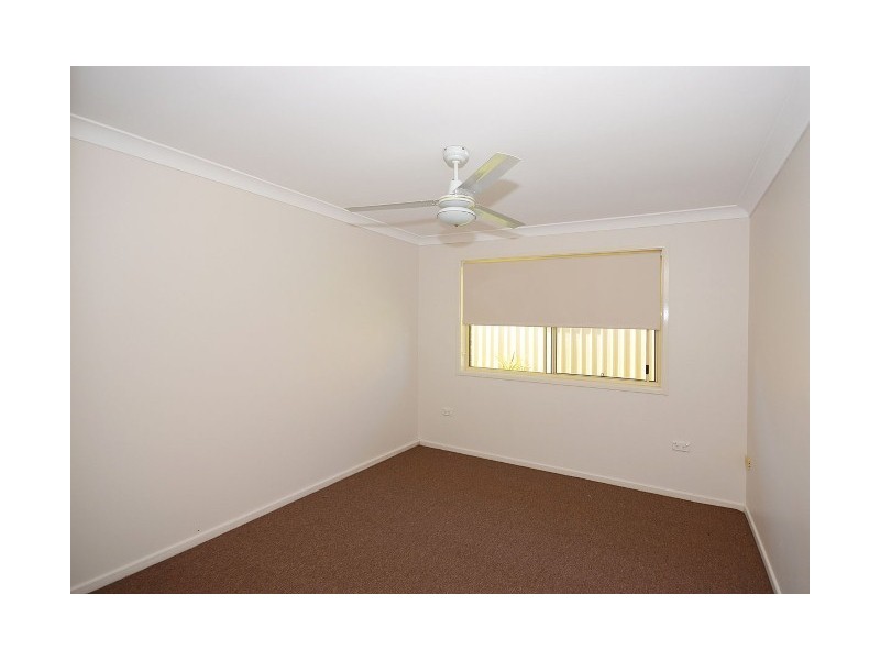 27 Holiday Parade, Scarness QLD 4655