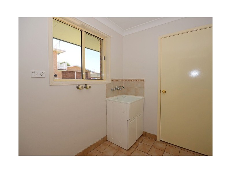 27 Holiday Parade, Scarness QLD 4655