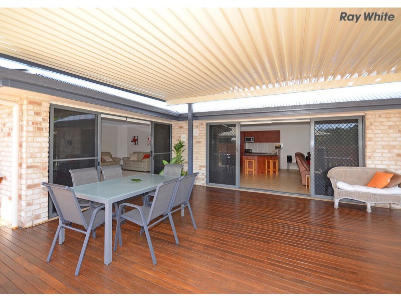 4 Adam Court, Urangan QLD 4655