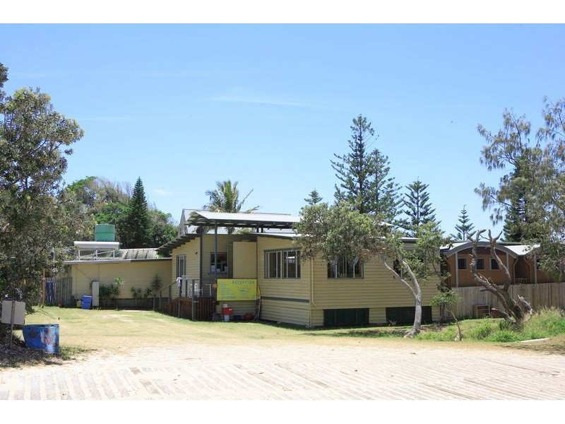 101 and 102 Roper St, Eurong QLD 4581