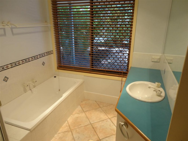 61 Alexander Street, Torquay QLD 4655