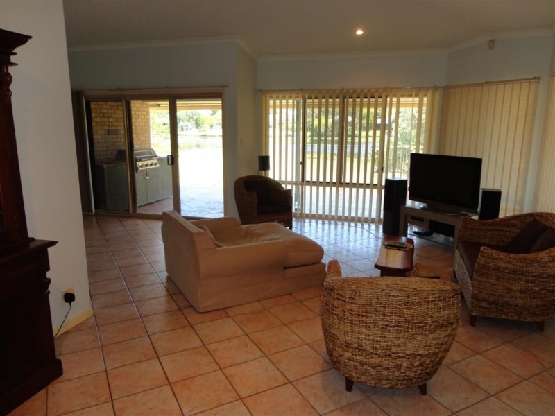 61 Alexander Street, Torquay QLD 4655