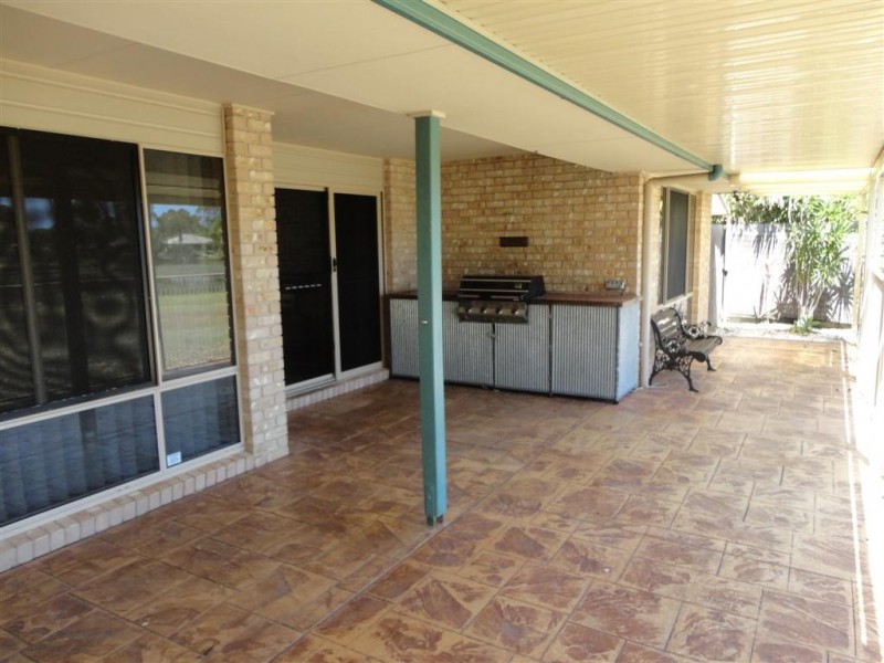 61 Alexander Street, Torquay QLD 4655
