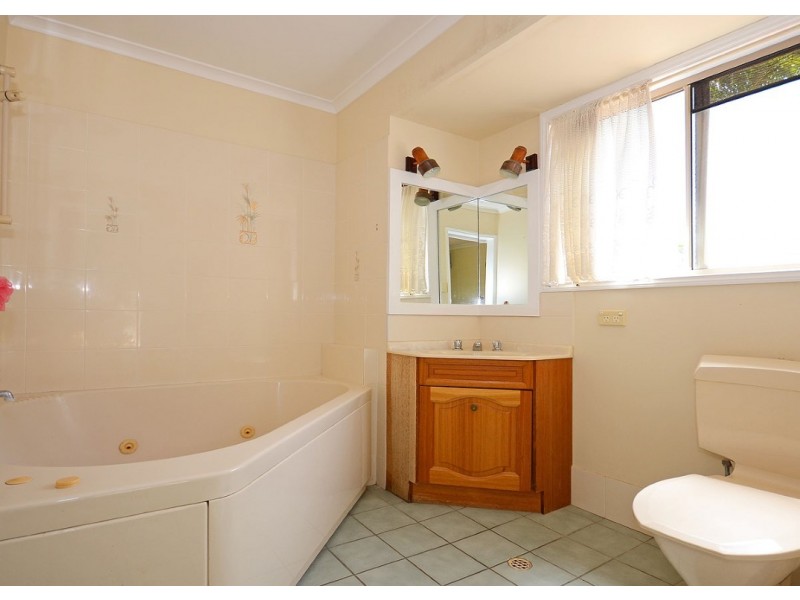 67 Ladbroke Cres, Hervey Bay QLD 4655