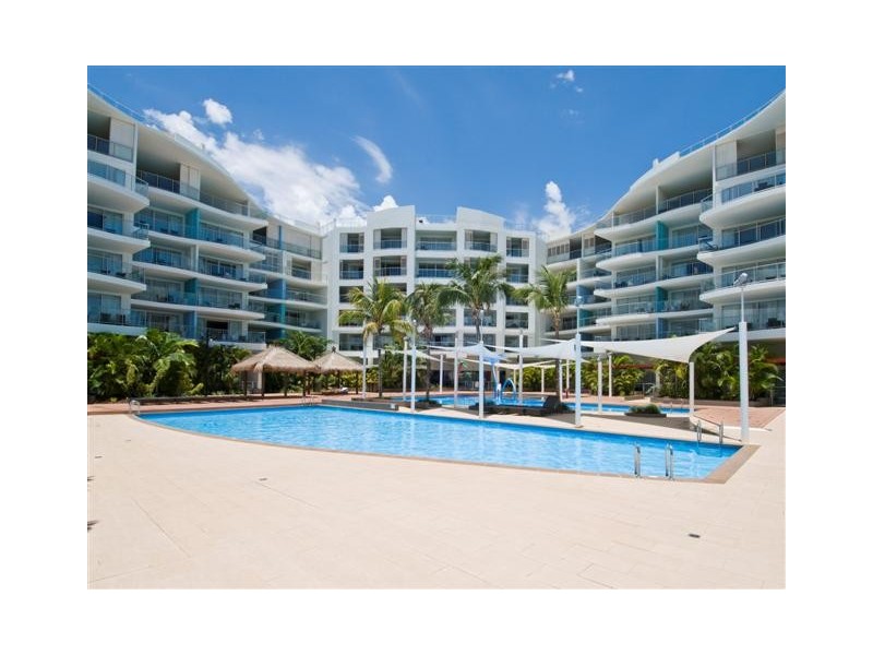 18/569 Charlton Esplanade, Urangan QLD 4655