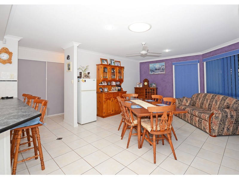 12 Surrey Court, Kawungan QLD 4655