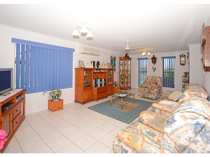 12 Surrey Court, Kawungan QLD 4655