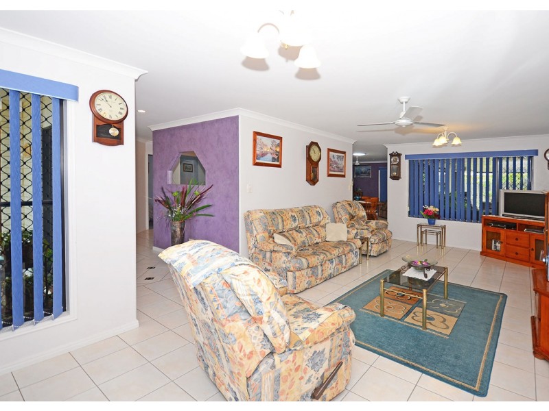 12 Surrey Court, Kawungan QLD 4655