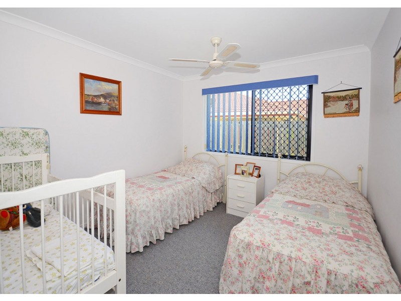 12 Surrey Court, Kawungan QLD 4655