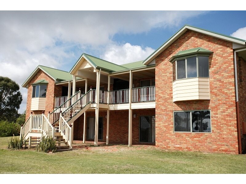 88 Cove Boulevard, River Heads QLD 4655