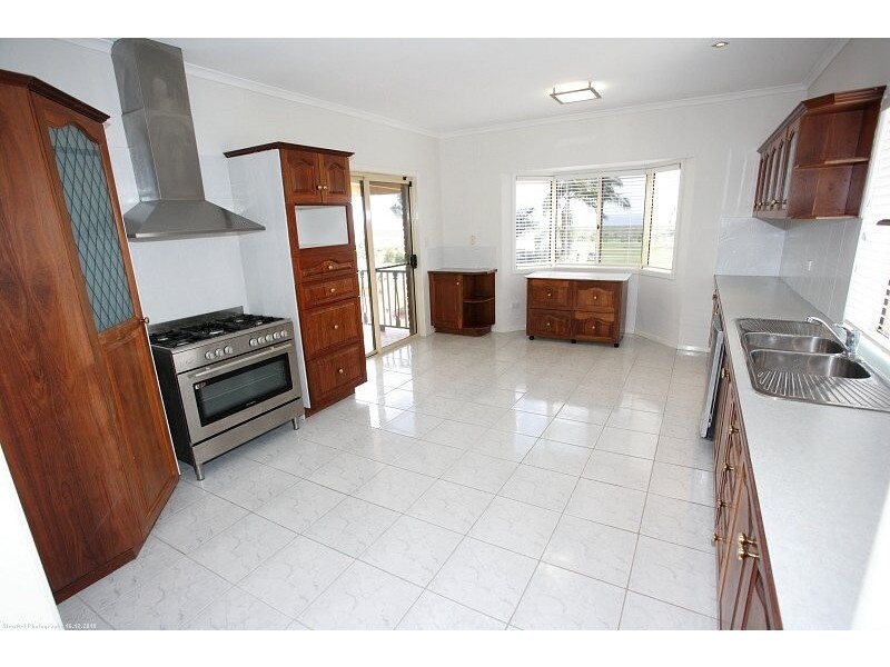 88 Cove Boulevard, River Heads QLD 4655