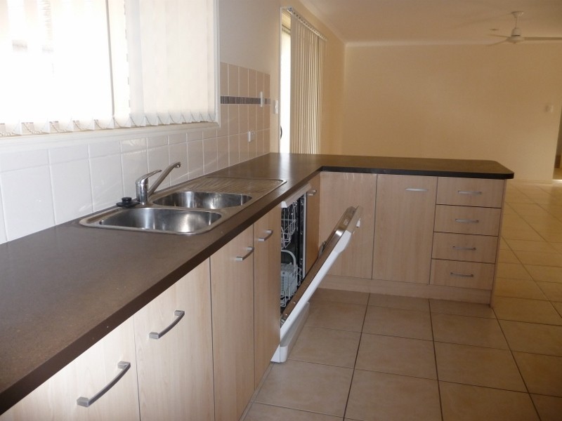 18 Magellan Circuit, Urraween QLD 4655