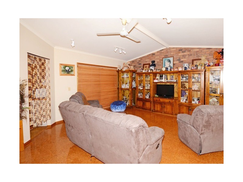 8 Rocky Court, Kawungan QLD 4655