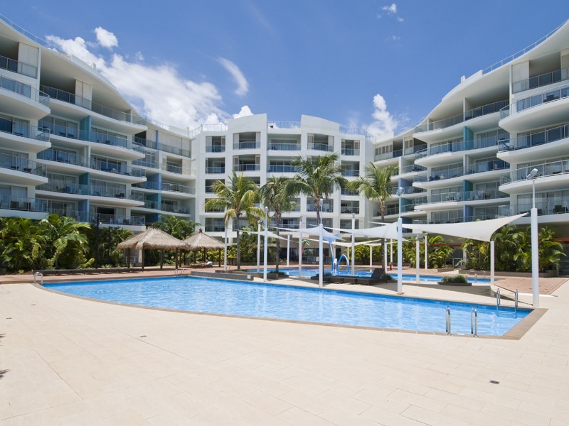 319/569 Charlton Esplanade, Urangan QLD 4655