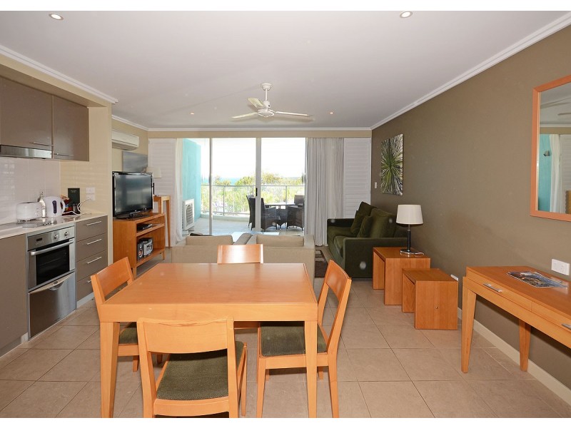 319/569 Charlton Esplanade, Urangan QLD 4655