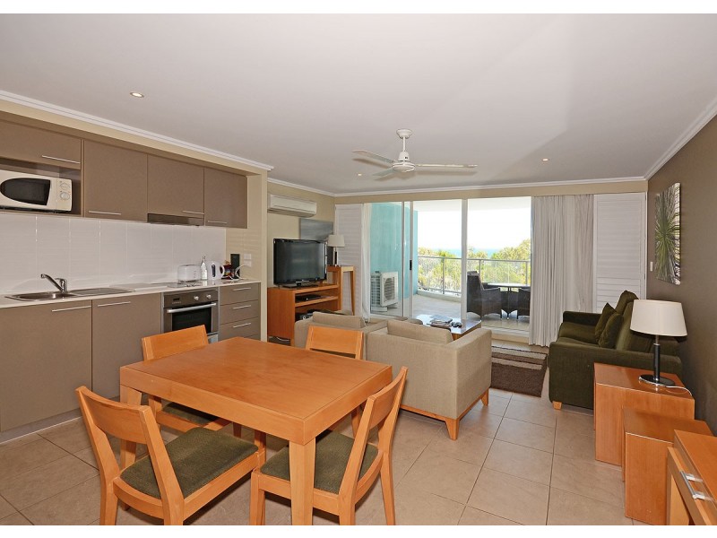 319/569 Charlton Esplanade, Urangan QLD 4655