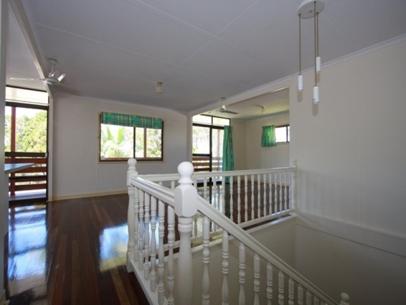 661 Charlton Esplanade, Urangan QLD 4655