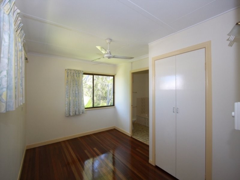 661 Charlton Esplanade, Urangan QLD 4655