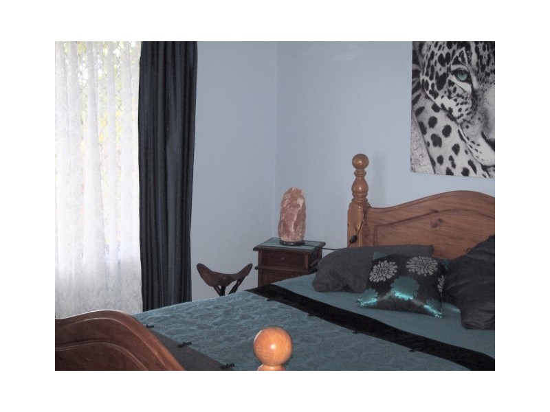 8 Kiwi Court, Point Vernon QLD 4655