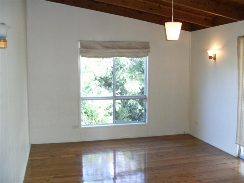 1 Murphy Street, Point Vernon QLD 4655