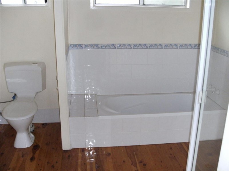 1 Murphy Street, Point Vernon QLD 4655