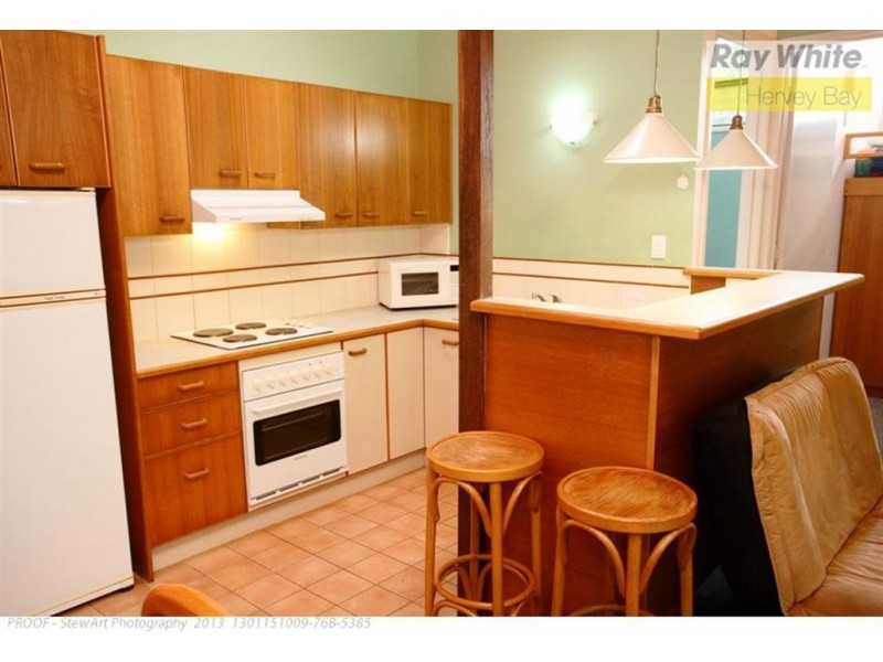 2/652 Charlton Esplanade, Urangan QLD 4655