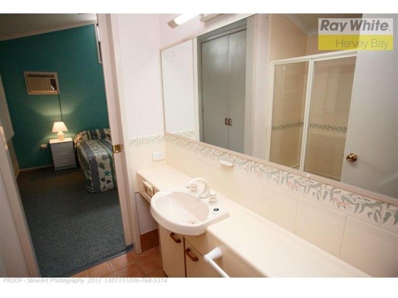 2/652 Charlton Esplanade, Urangan QLD 4655