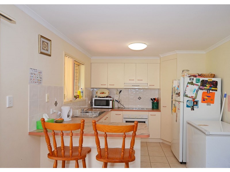 12 Kestrel Court, Eli Waters QLD 4655