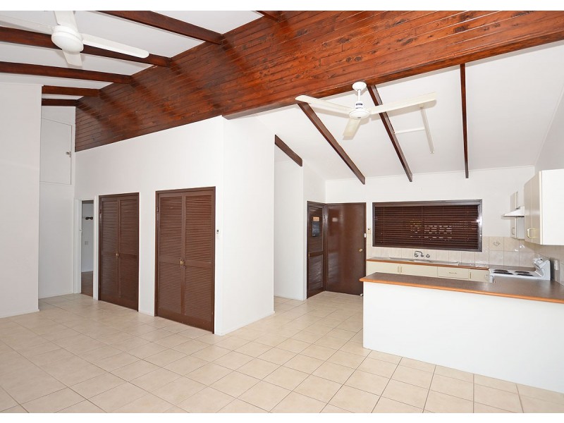 9 Tingira Terrace, Scarness QLD 4655