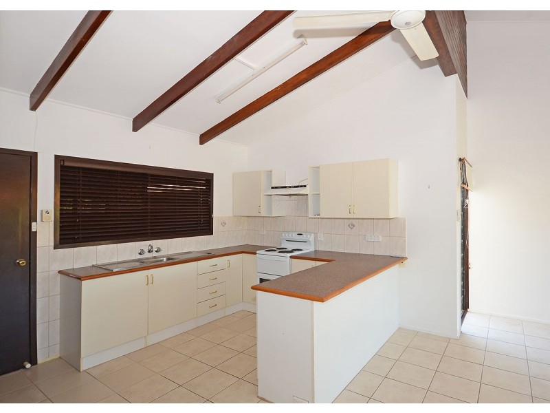 9 Tingira Terrace, Scarness QLD 4655