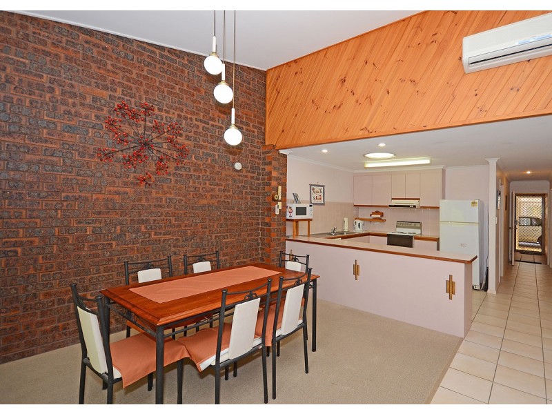 6/123 Freshwater Street, Torquay QLD 4655