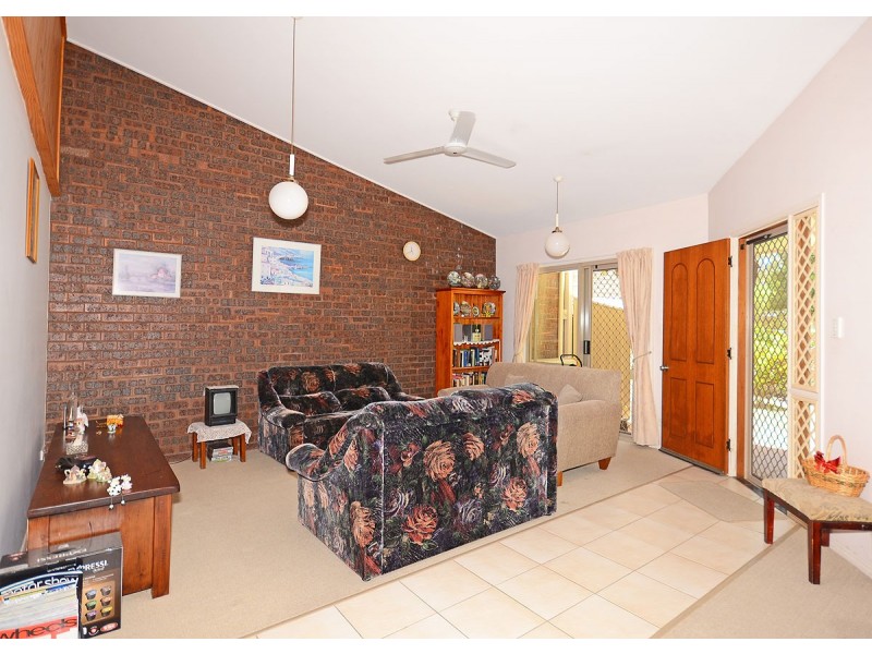 6/123 Freshwater Street, Torquay QLD 4655