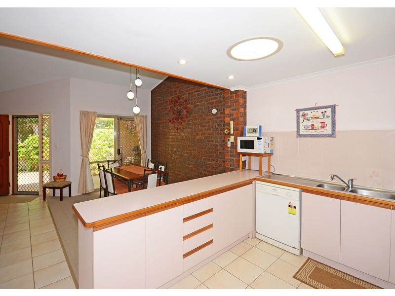 6/123 Freshwater Street, Torquay QLD 4655