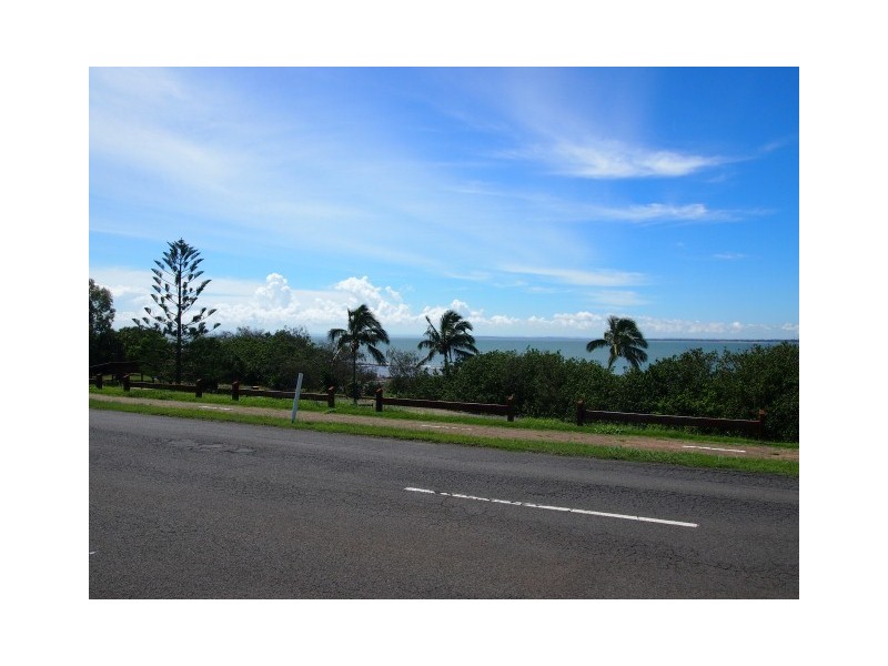 95 Esplanade, Point Vernon QLD 4655